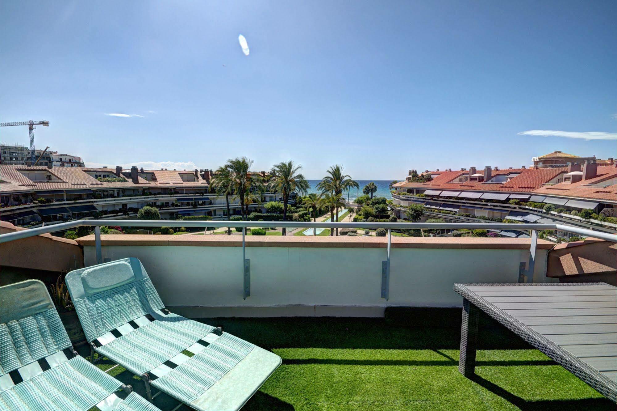 Apartament Duplex Park De Mar Sitges Zewnętrze zdjęcie